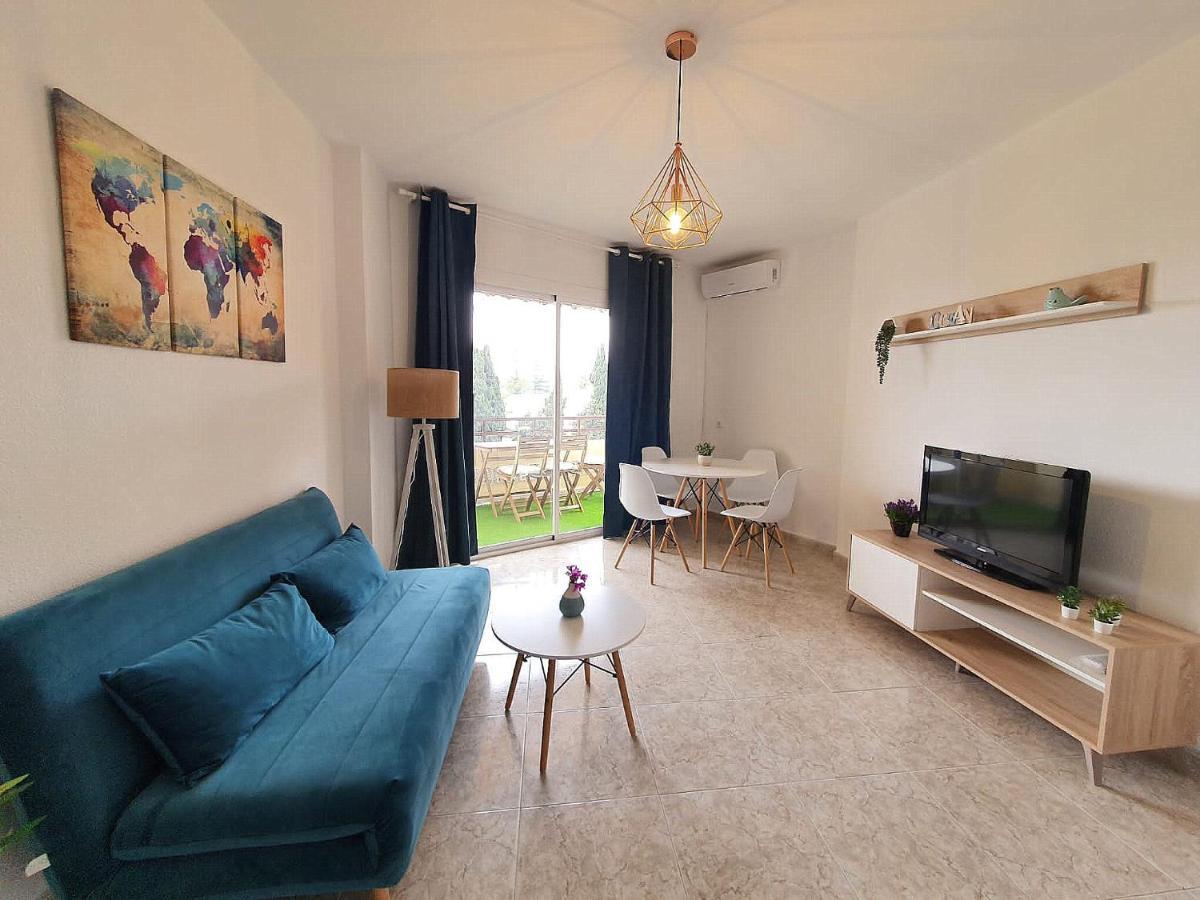 Apartamento Tropical Con Piscina Cerca De La Playa Torremolinos Luaran gambar