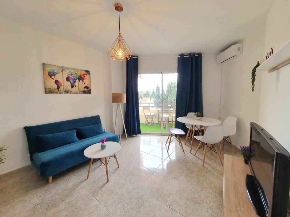 Apartamento Tropical Con Piscina Cerca De La Playa Torremolinos Luaran gambar