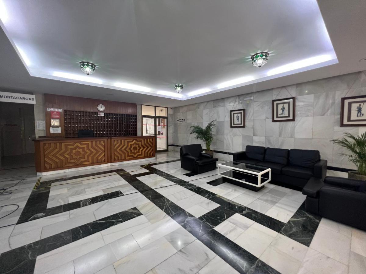 Apartamento Tropical Con Piscina Cerca De La Playa Torremolinos Luaran gambar