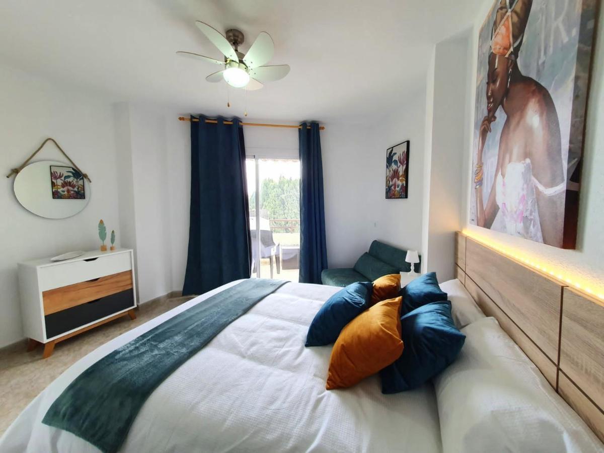 Apartamento Tropical Con Piscina Cerca De La Playa Torremolinos Luaran gambar