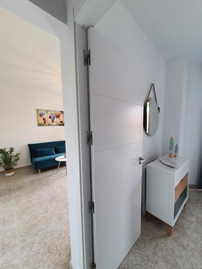 Apartamento Tropical Con Piscina Cerca De La Playa Torremolinos Luaran gambar