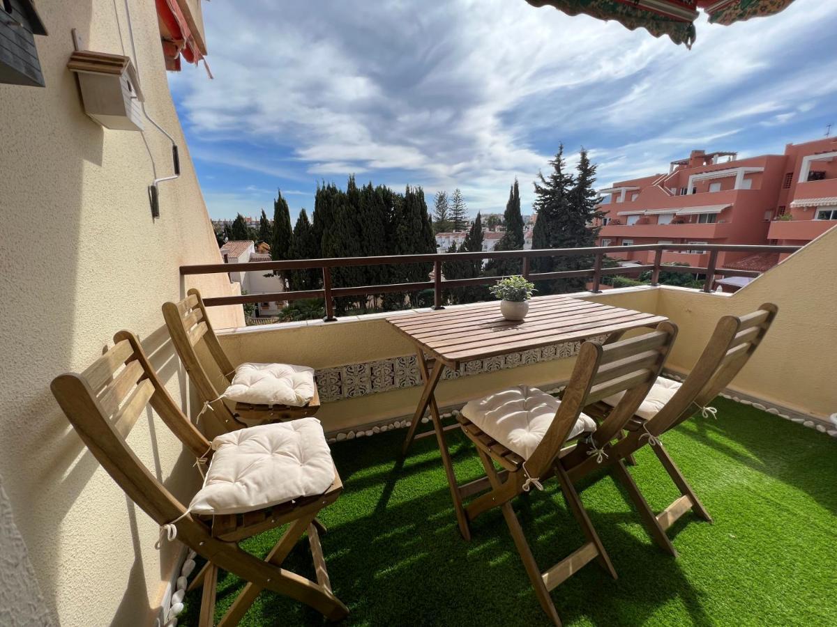 Apartamento Tropical Con Piscina Cerca De La Playa Torremolinos Luaran gambar