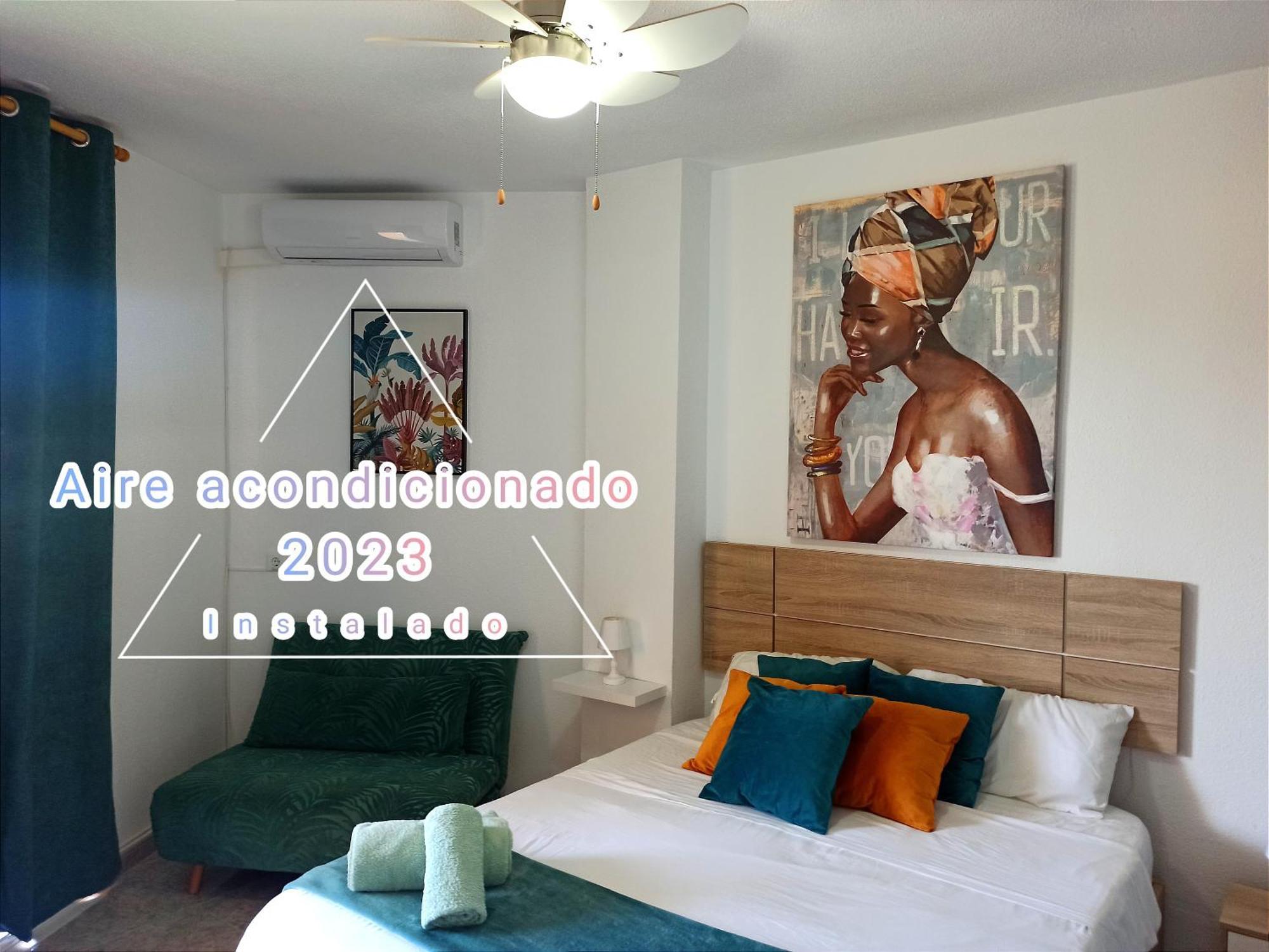 Apartamento Tropical Con Piscina Cerca De La Playa Torremolinos Luaran gambar